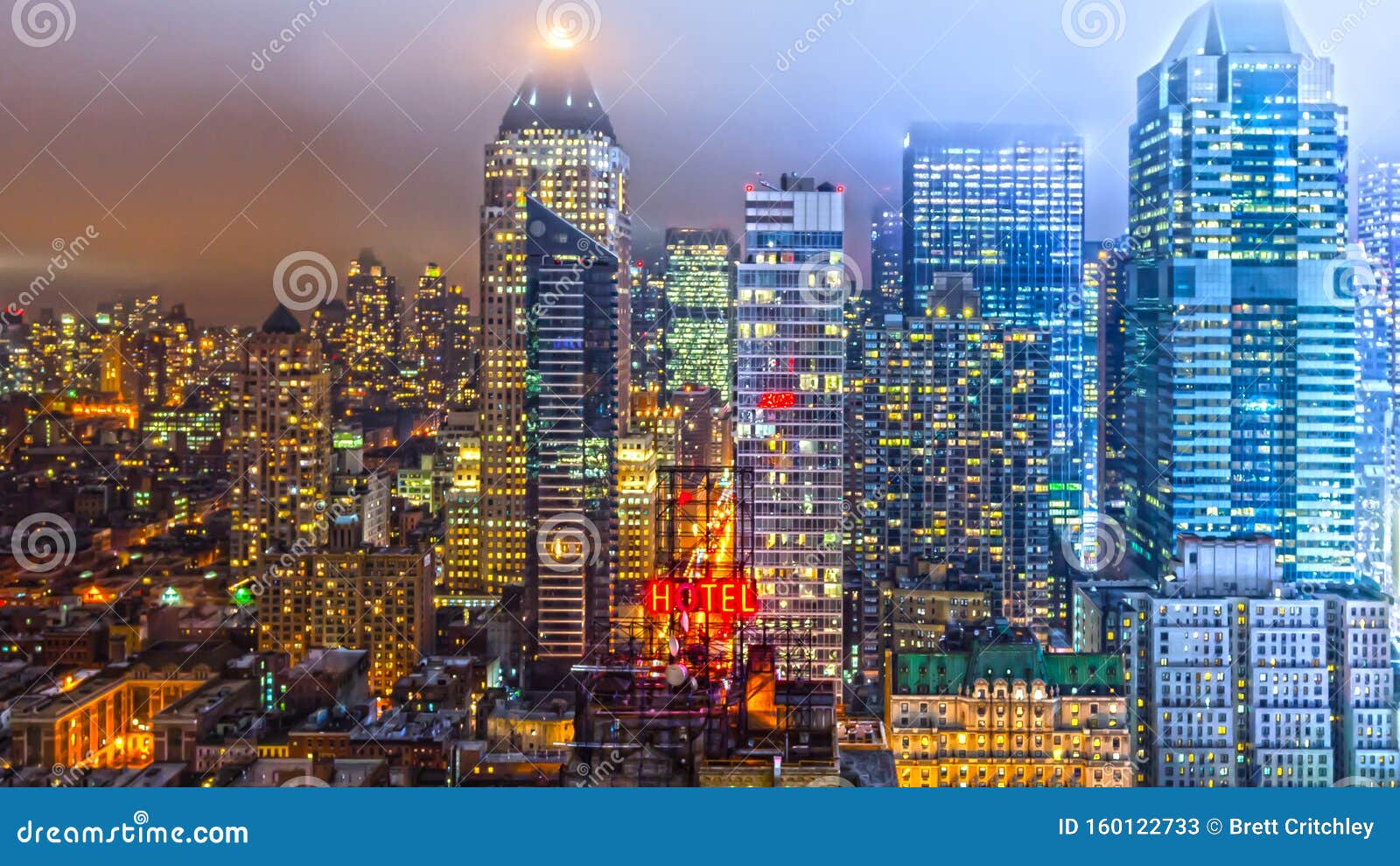 Parasit gele overlap Manhattan Big City Lights at Night Stock Image - Image of hotels,  electricity: 160122733