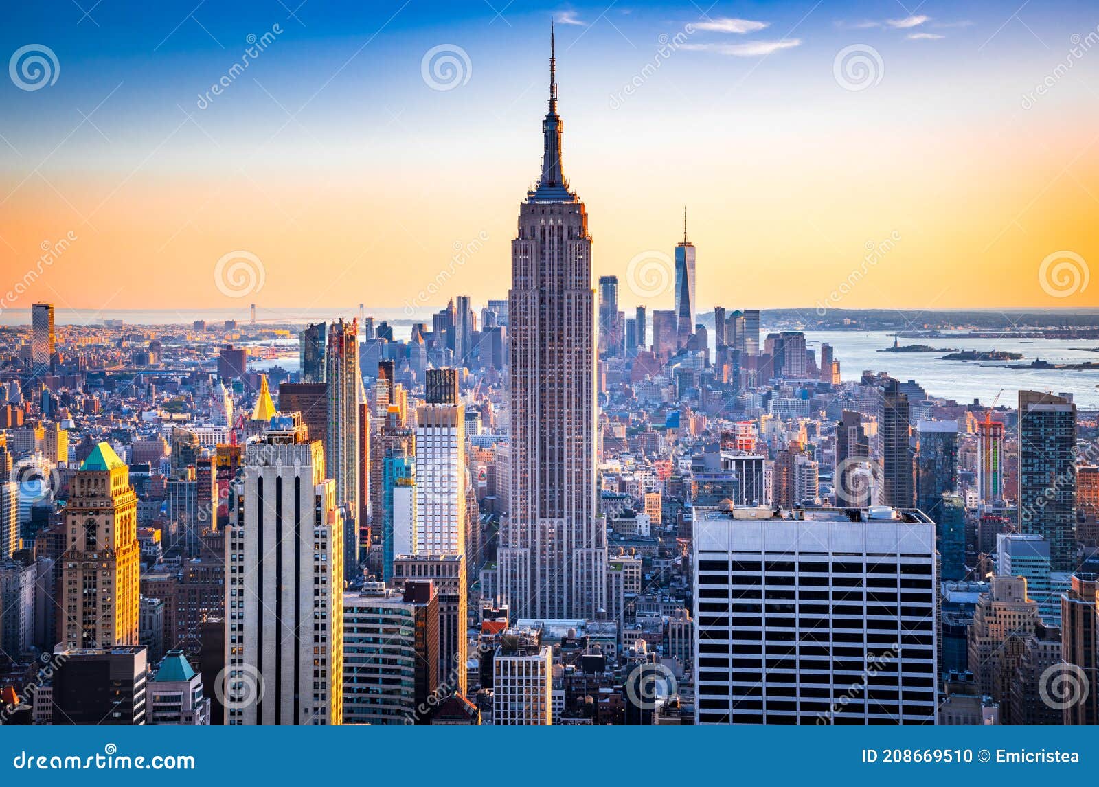 Manhattan Skyline, New York City, USA Editorial Image - Image of dawn,  colors: 208669510