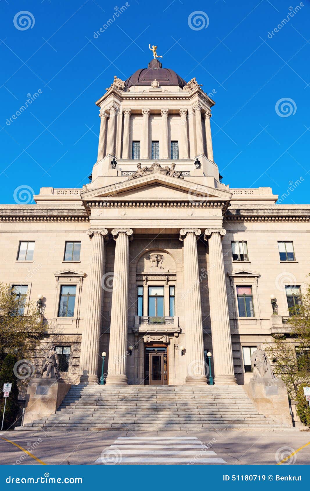 manitoba legislative building