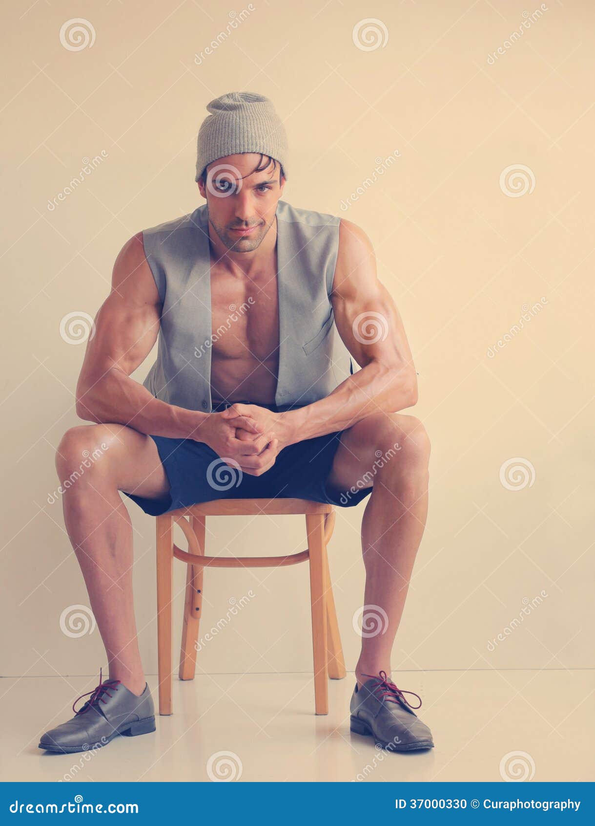 Mannequin masculin photo stock. Image du masculin, musculaire 37000330