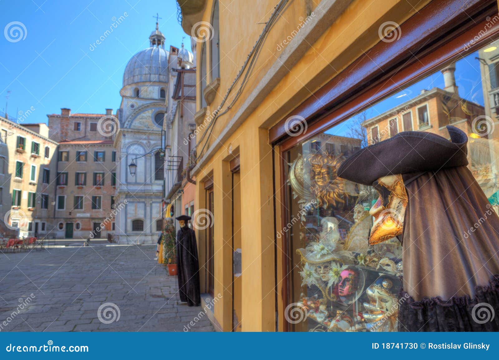 mannequin and souvenir shop on plazza in venice.