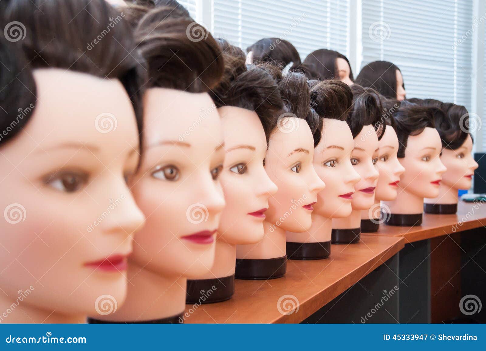 Mannequins with hairstyle stock image. Image of hair 45333947