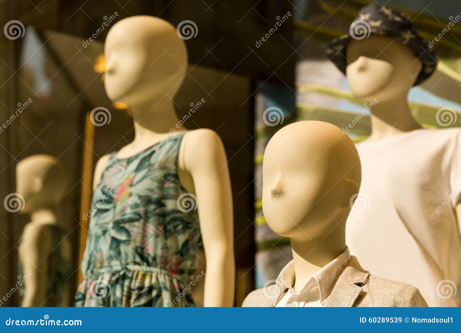 Mannequins in Th Storefront Stock Image Image of elegance, season