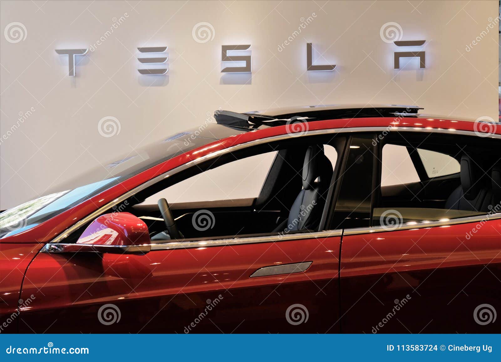 Tesla Model S electric car editorial stock image. Image of future - 113583724