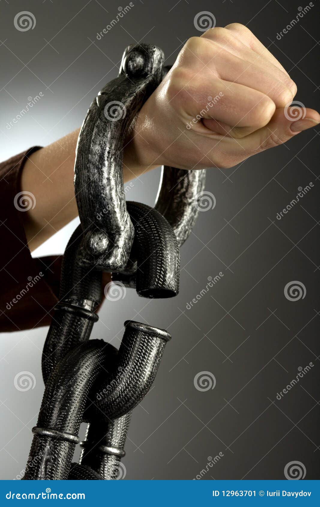 Rottura Della Mano La Catena Ha Indossato Le Manette Illustrazione Vettoriale - Illustrazione Di - Foto 2