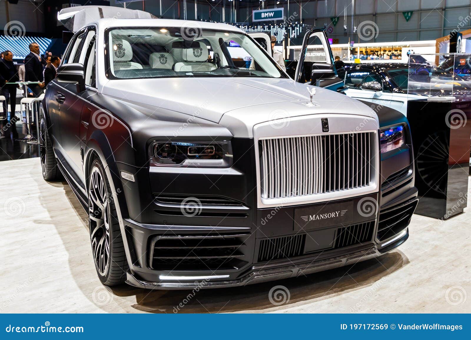 Rolls-Royce Cullinan by MANSORY