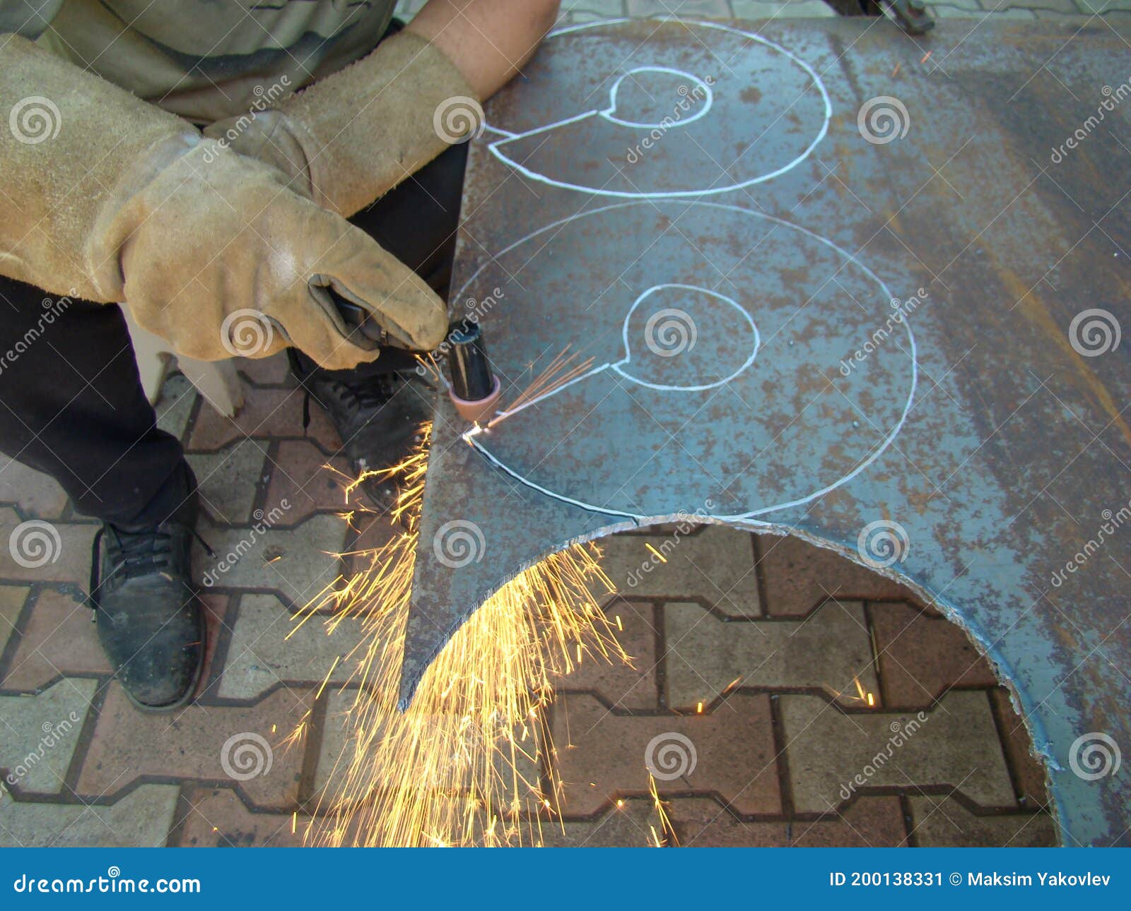 Manual plasma cutter stock image. Image of craftsmanship 200138331
