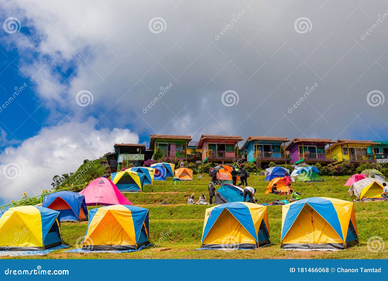 spontaan camera Elegantie Many Camping Tents of Tourist at Phu Thap Boek Thailand Editorial Stock Photo - Image of high, boek: 181466068 spontaan camera Elegantie Many Camping Tents of Tourist at Phu Thap Boek Thailand Editorial Stock Photo - Image of high, boek: 181466068