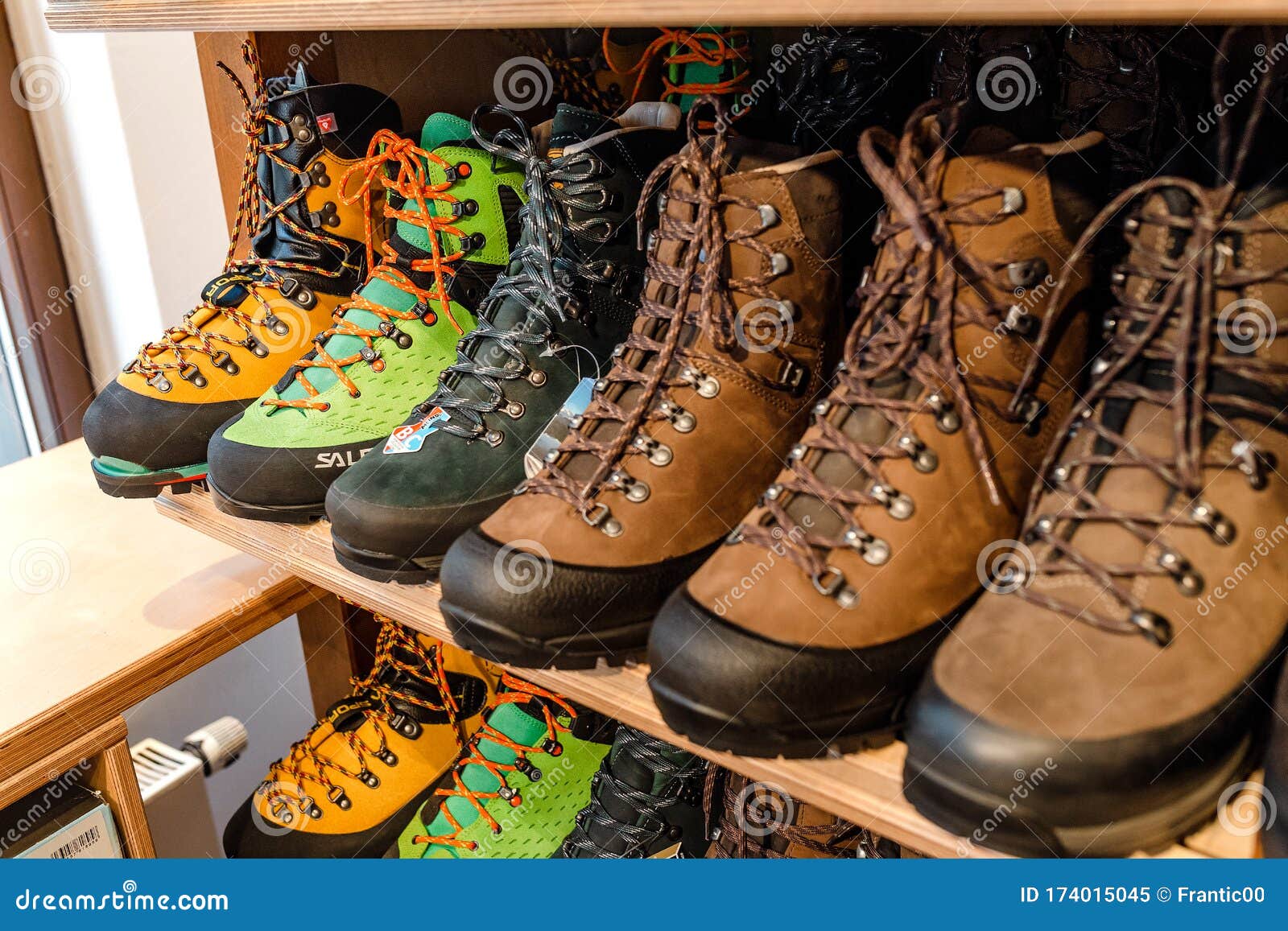 mountaineering boots sale