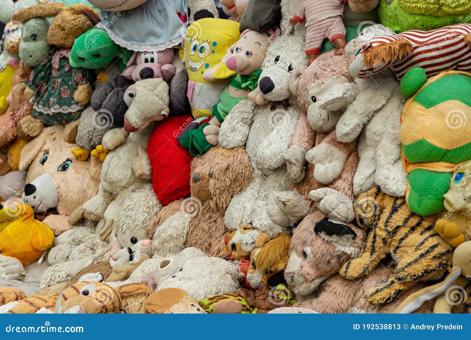Many Stuffed Animal Toys Background Editorial Stock Photo - Image of  vintage, childhood: 192538813