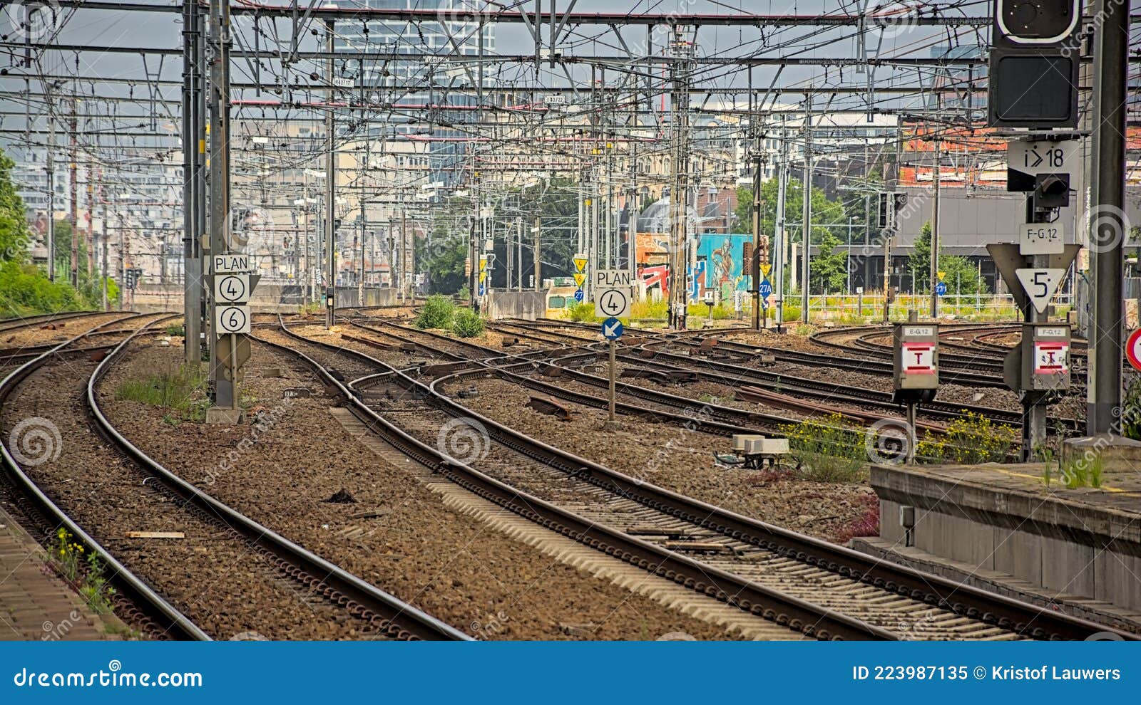 MAny Tracks in the Tation of Antwerpen Berchem Editorial Image - Image ...