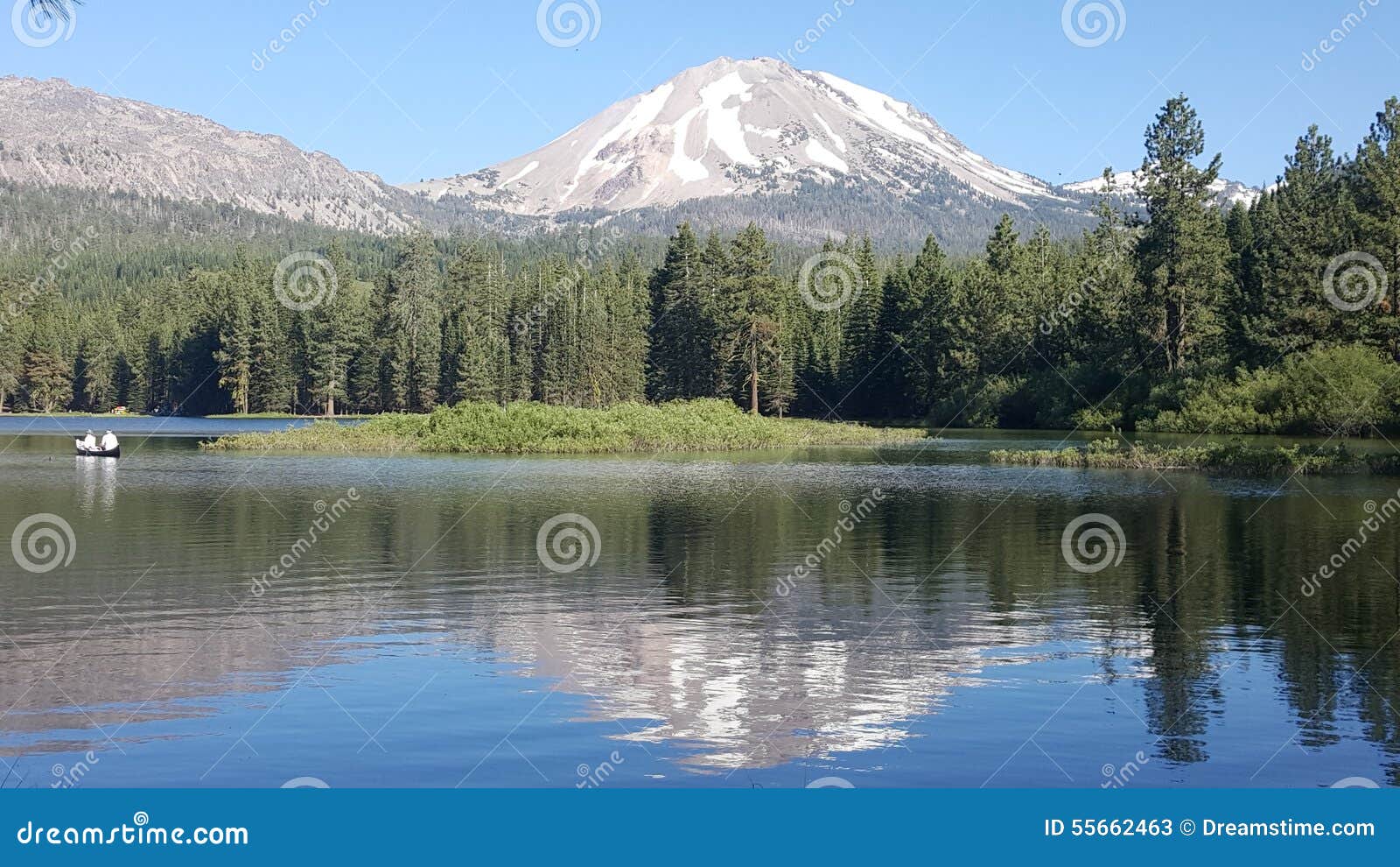 Manzanita lake unedited stock image. Image of california 55662463