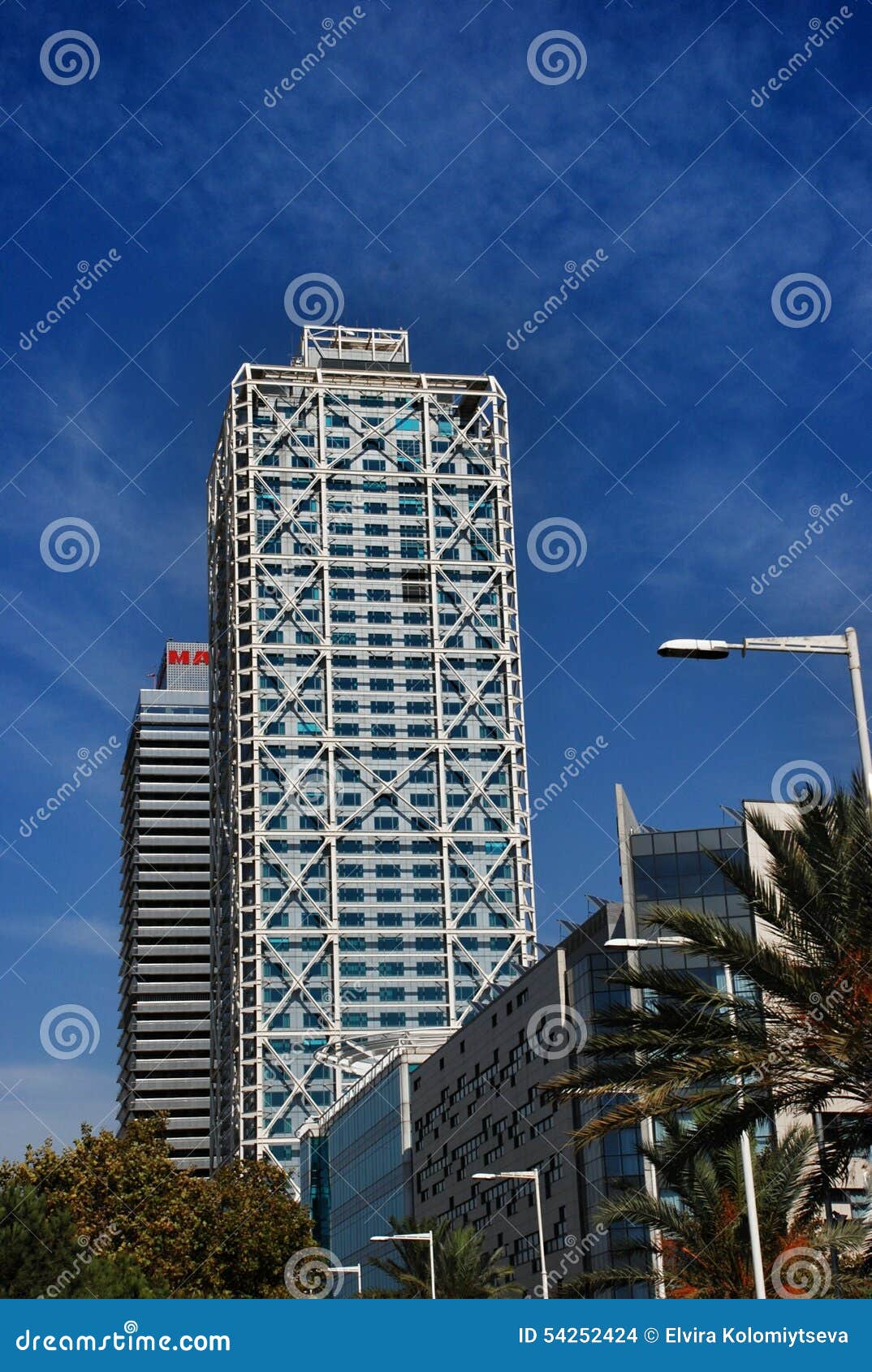 mapfre tower and hotel arts