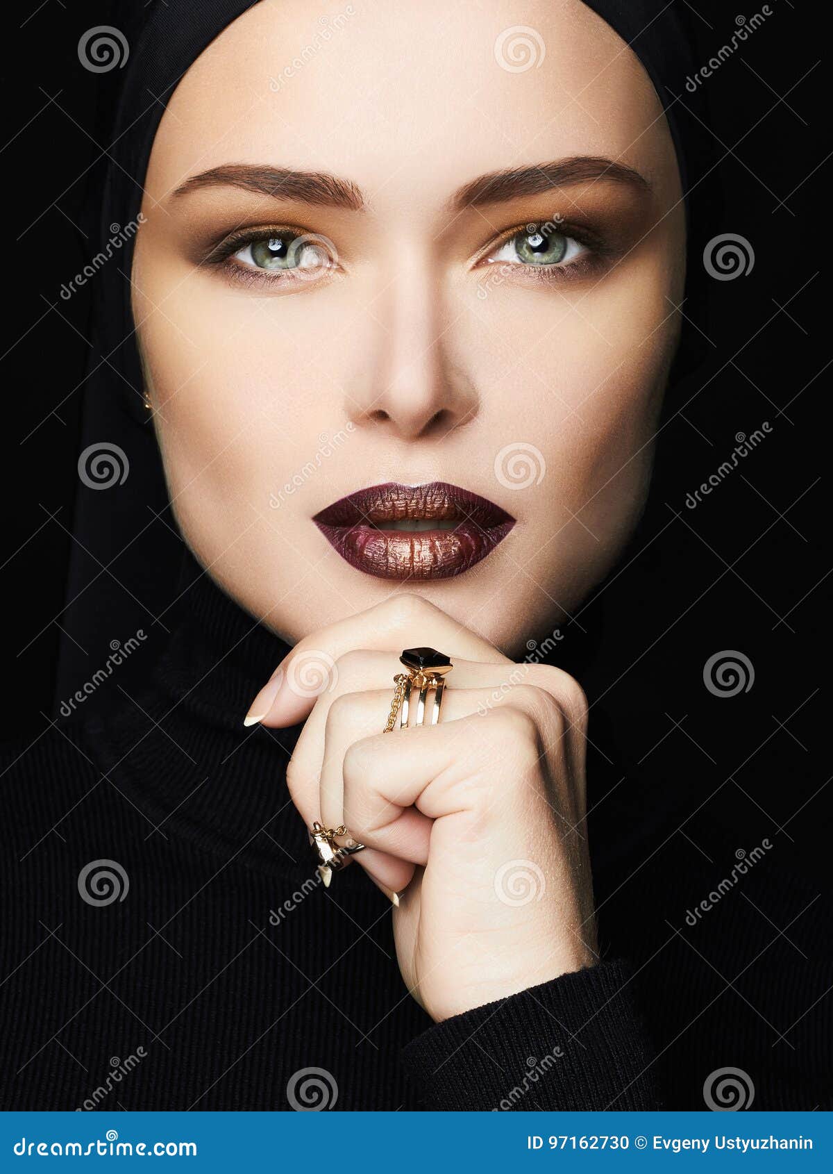 Maquillage Femme Islamique De Style De Mode Photo stock - Image du