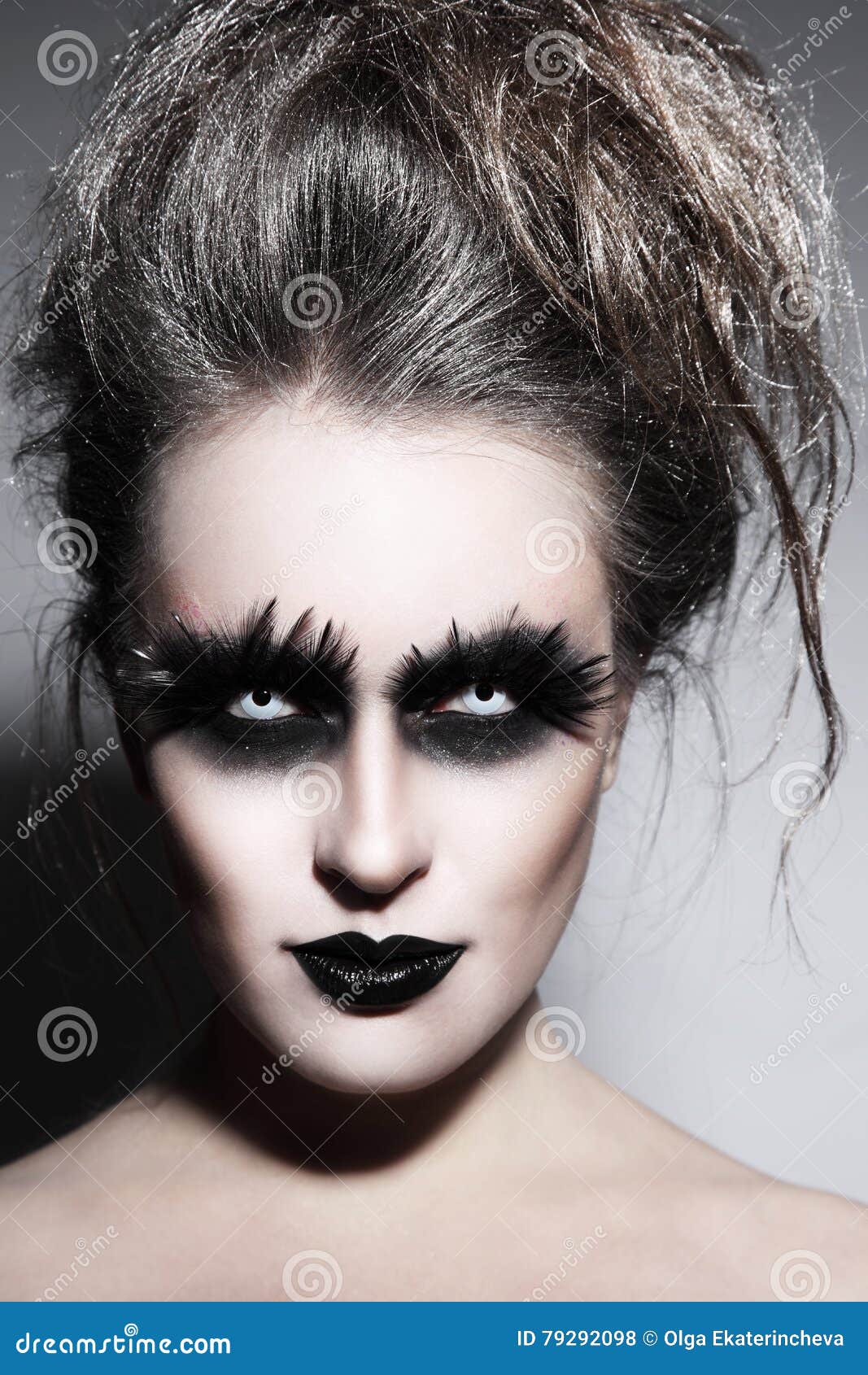 Maquillaje gótico foto de archivo. de encanto - 79292098
