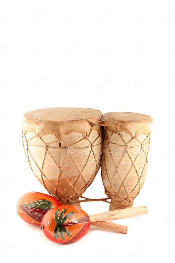 Maracas y tambor foto de archivo. Imagen de latino, tambores 4118294