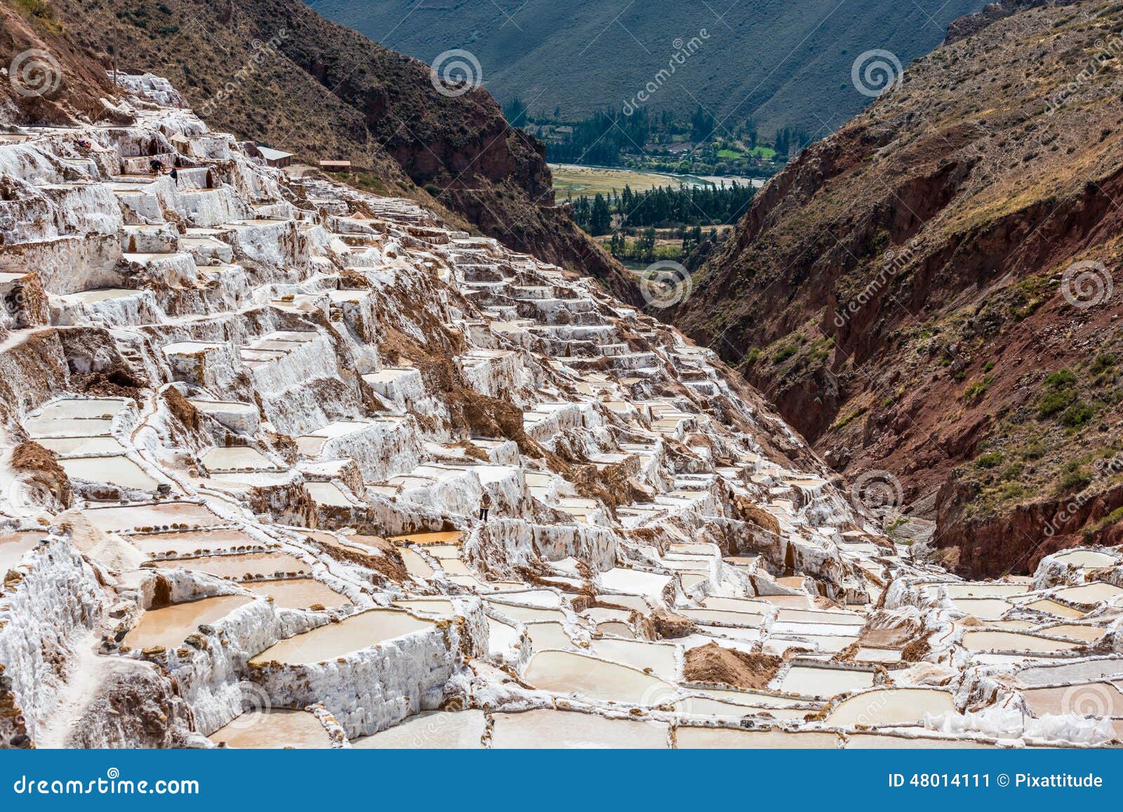 maras salt mines peruvian andes cuzco peru