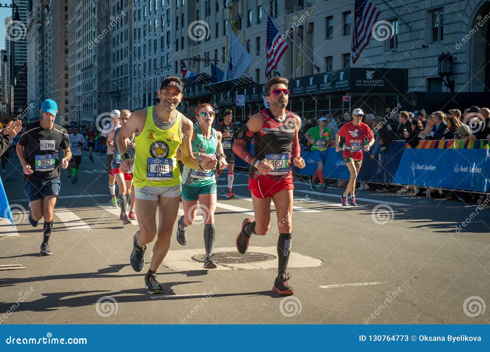 marathon-annuel-de-new-york-city-photo-stock-ditorial-image-du-mouvement-aptitude-130764773