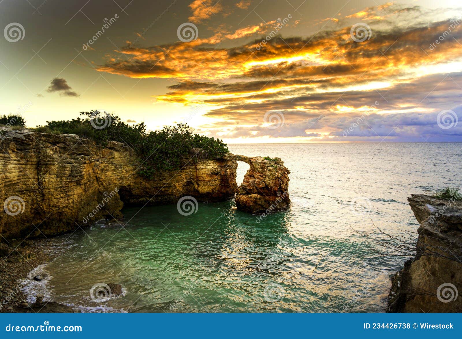 Maravilloso Paisaje De Puente De Piedra Cabo Puerto Rojo Rico Al