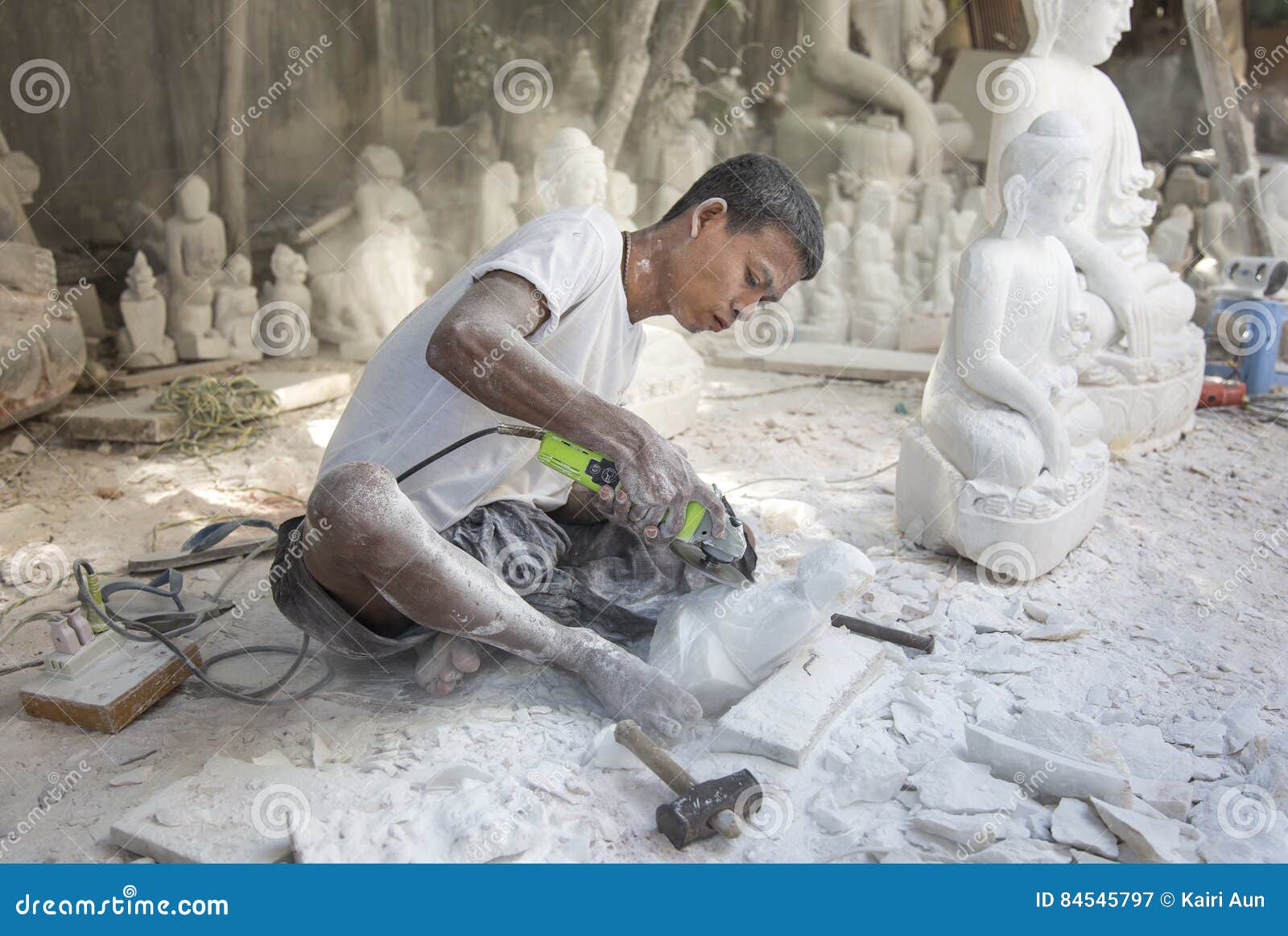 Marble worker in Mandalay editorial photography. Image of person 84545797