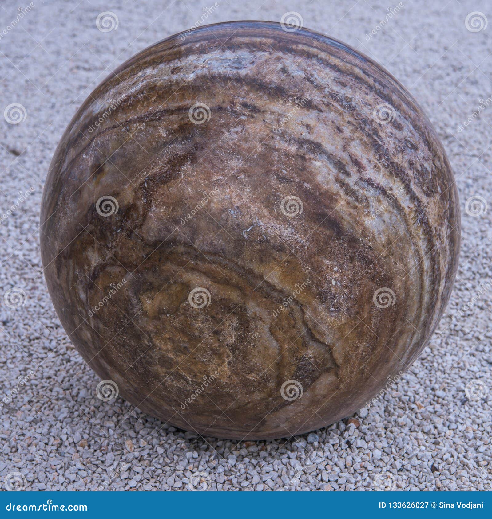marbled stone sphere braun granite