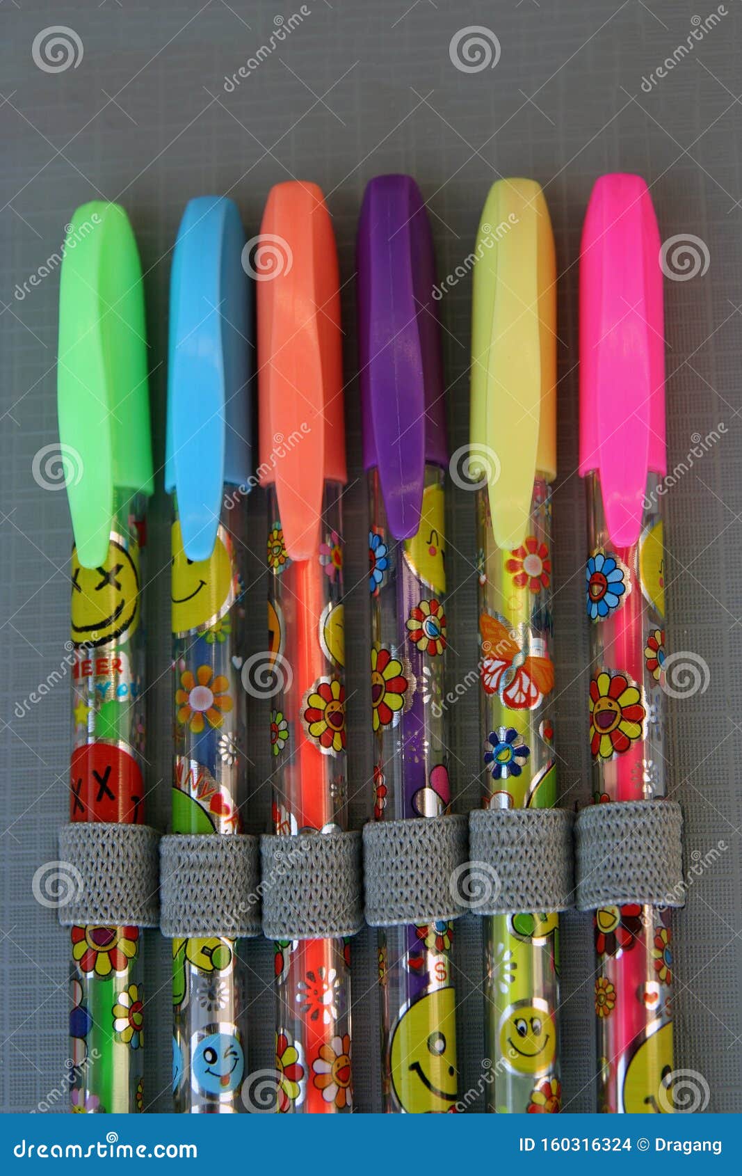 los niños 24pc Assorted Coloración Conjunto de Regalo Marcadores de color plumas Niños Lavable 