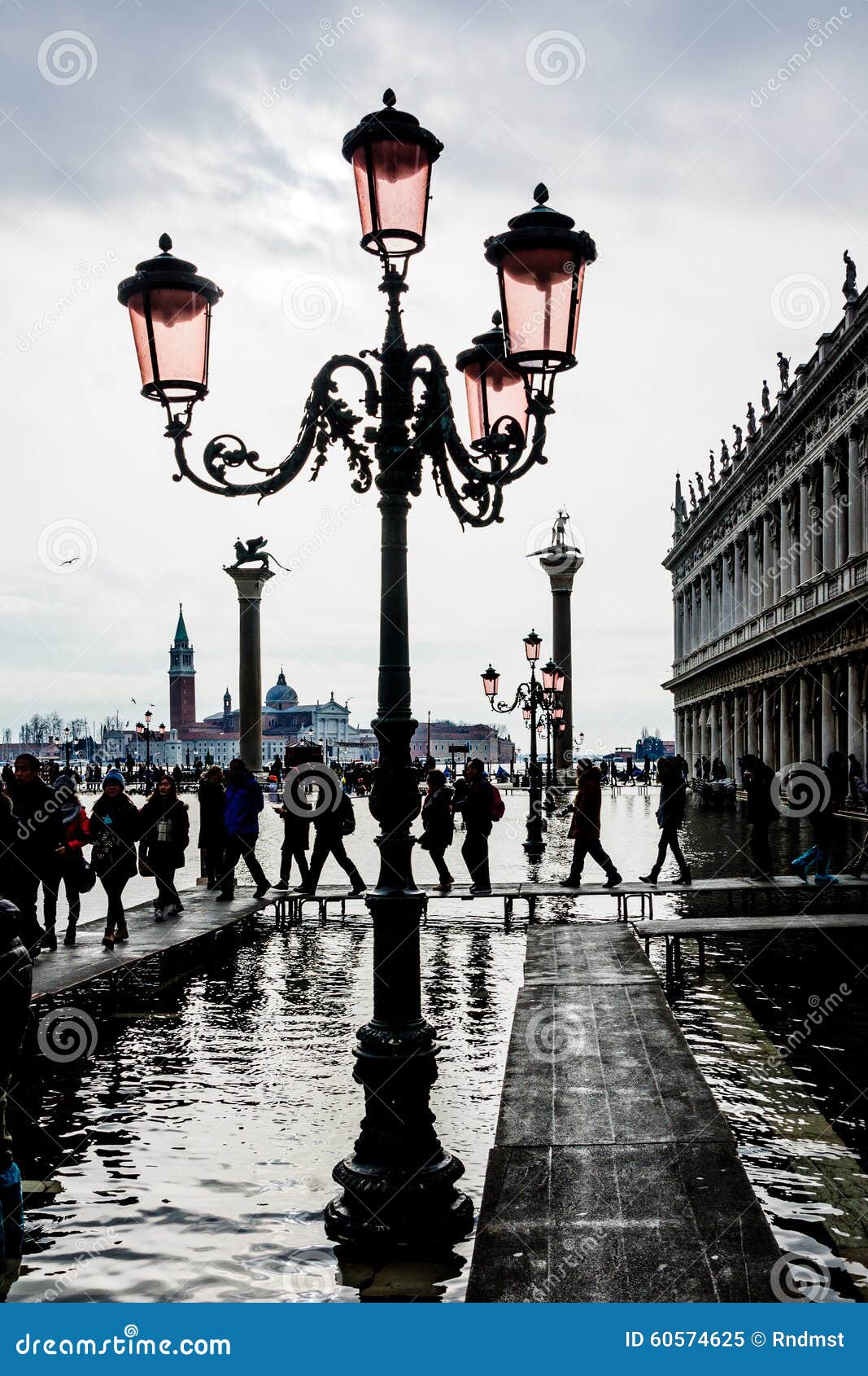 Marcopiazza san venice redaktionell foto. Bild av europa - 60574625