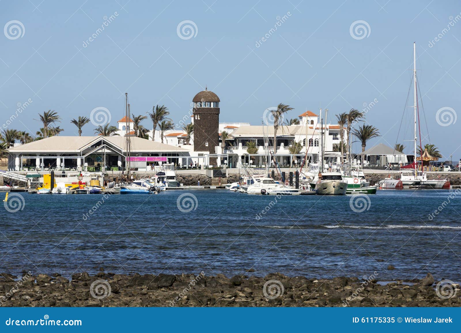 Marina in Caleta de Fuste editorial image. Image of lifestyle - 61175335
