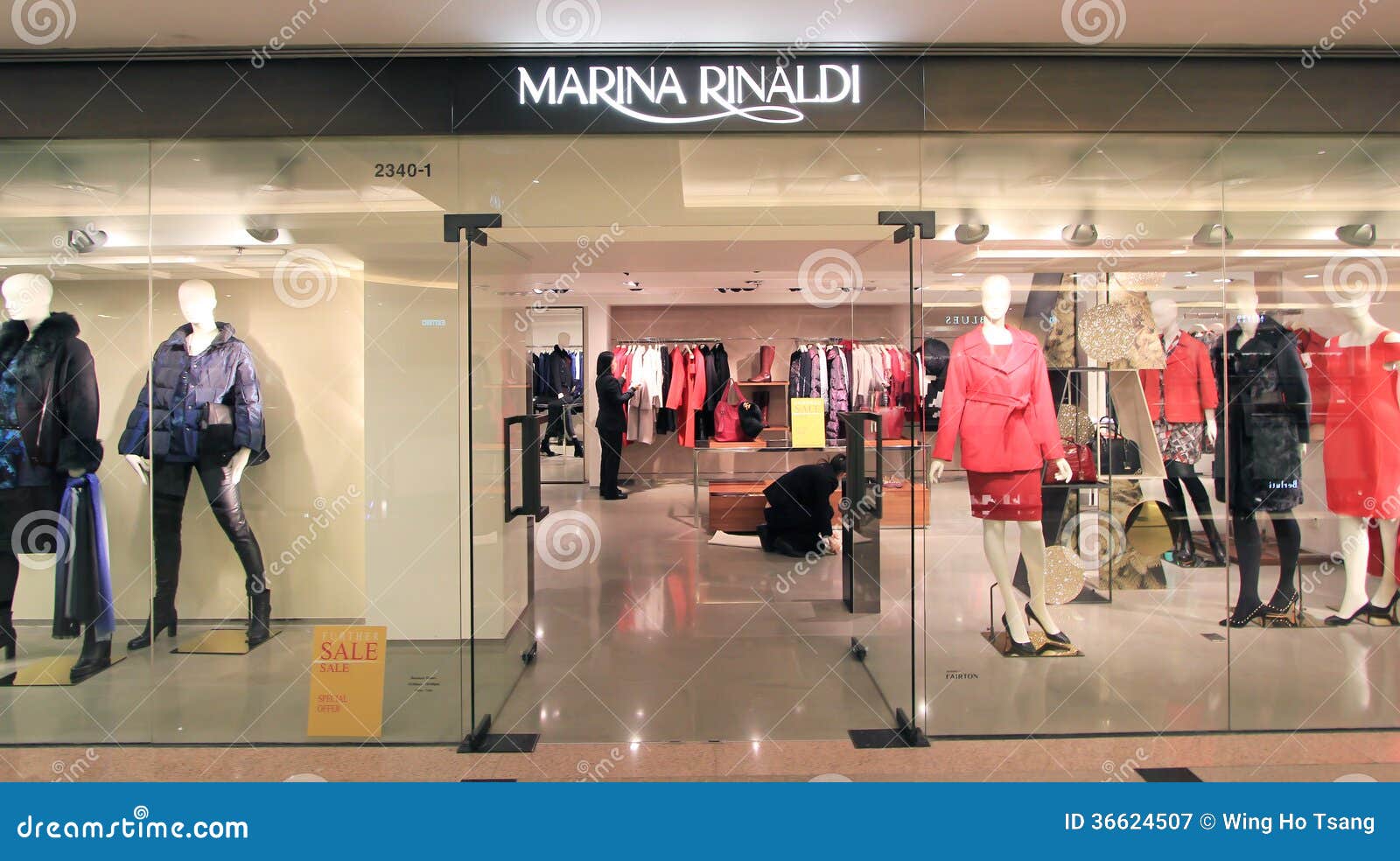 Inn tomorrow Accuser Marina Rinaldi Shop in Hong Kong Editorial Photography - Image of shop,  kong: 36624507