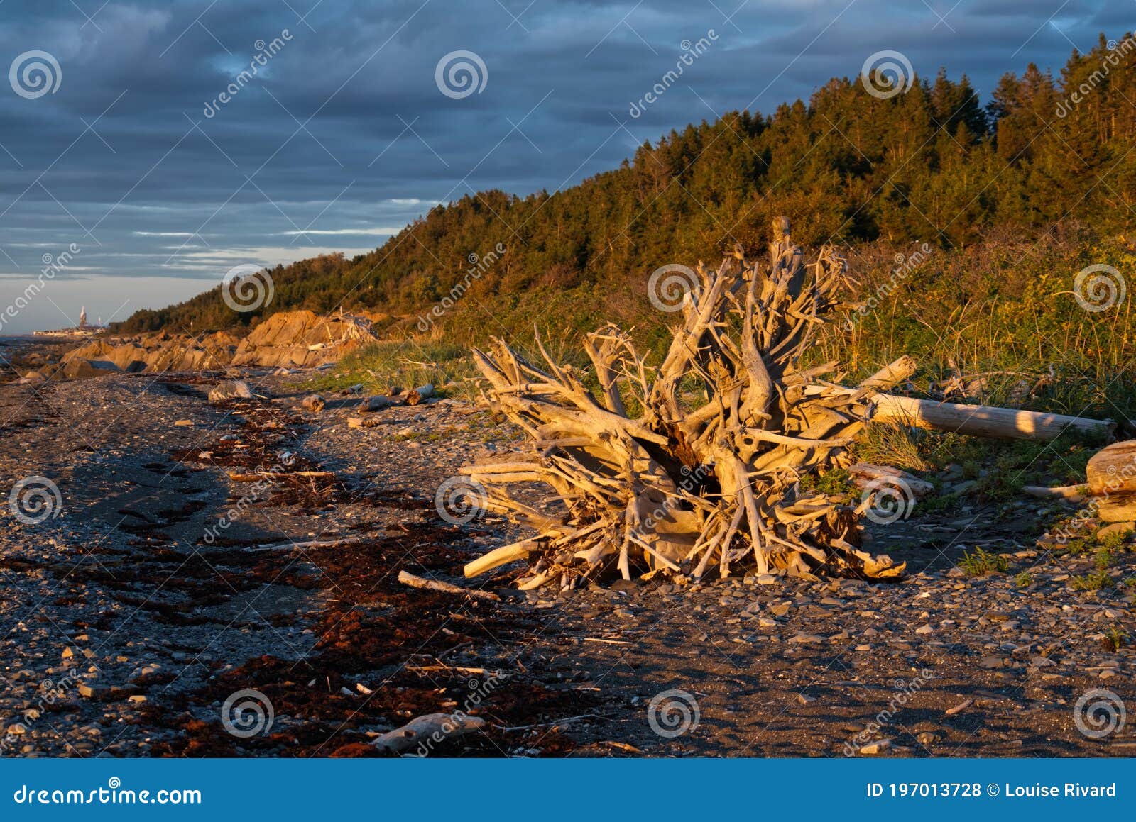 golden hour at baie des sables