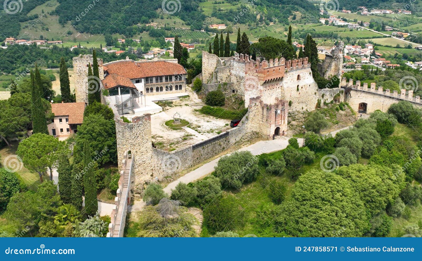 marostica-castello superiore visto dall `alto