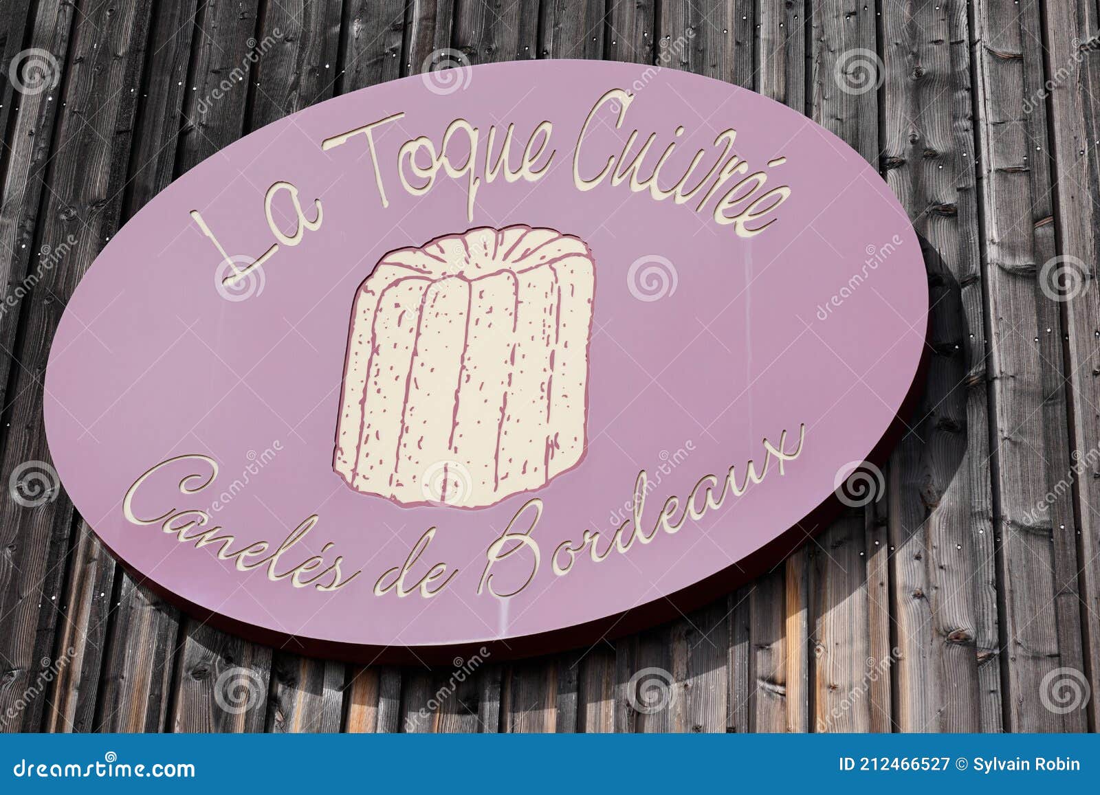 Marque De Signes De Logo Cuivree De La Toque Des Caneles Traditionnels De La Societe Francaise De Patisserie Canele Photographie Editorial Image Du Memoire Signe Marque De Signes De Logo Cuivree De La Toque Des Caneles Traditionnels De La Societe Francaise De Patisserie Canele Photographie Editorial Image Du Memoire Signe