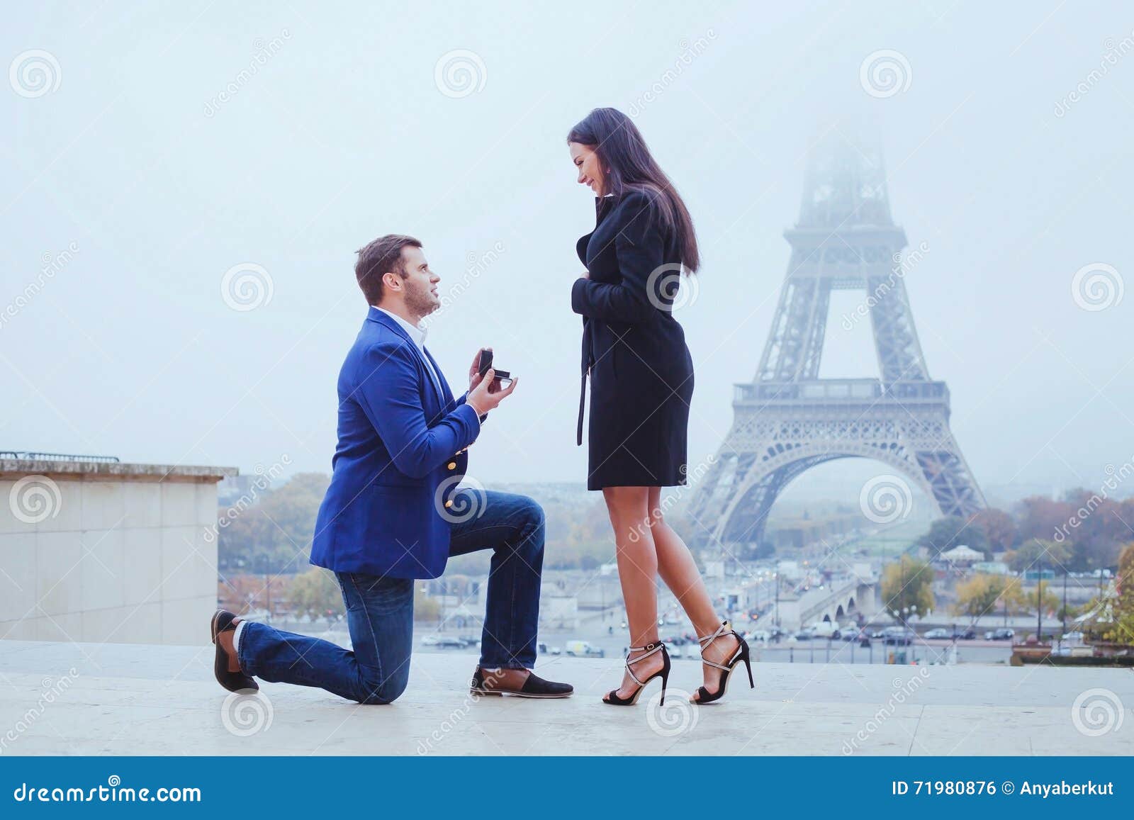 marry me, proposal in paris, engagement