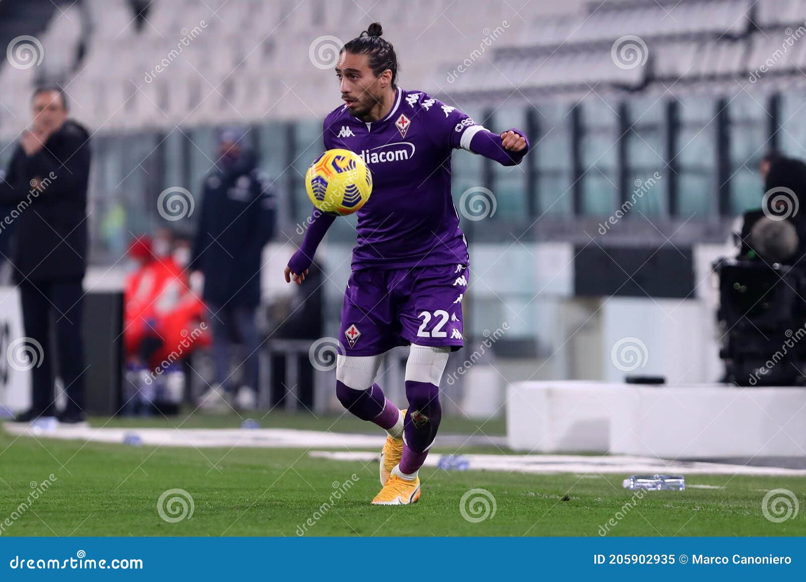 Martin Caceres editorial photo. Image of player, fiorentina - 186230091
