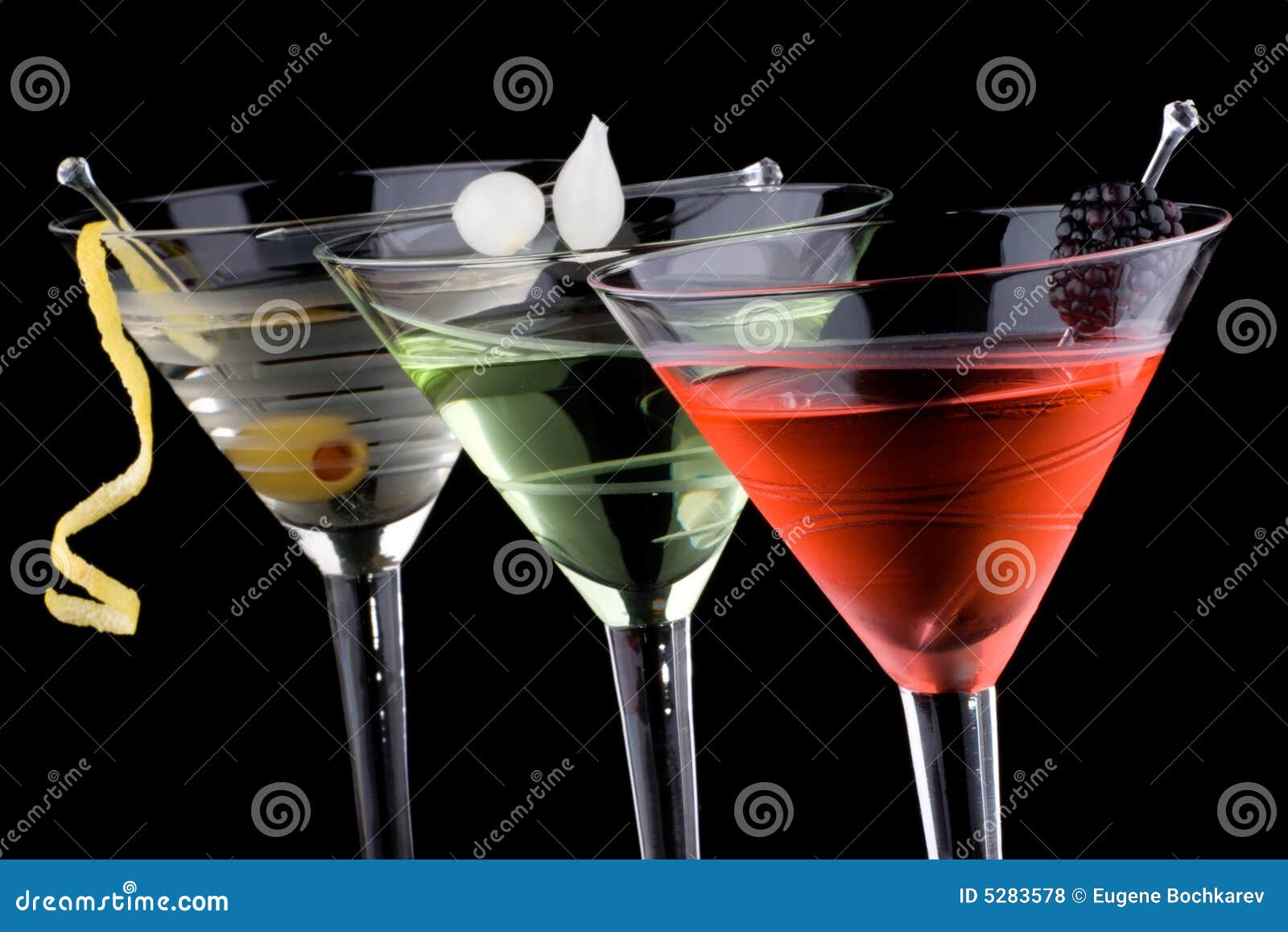 Martini Clásico - La Mayoría De La Popular De Los Cocteles Foto de archivo - Imagen de bebidas, revolvimiento: 5283578
