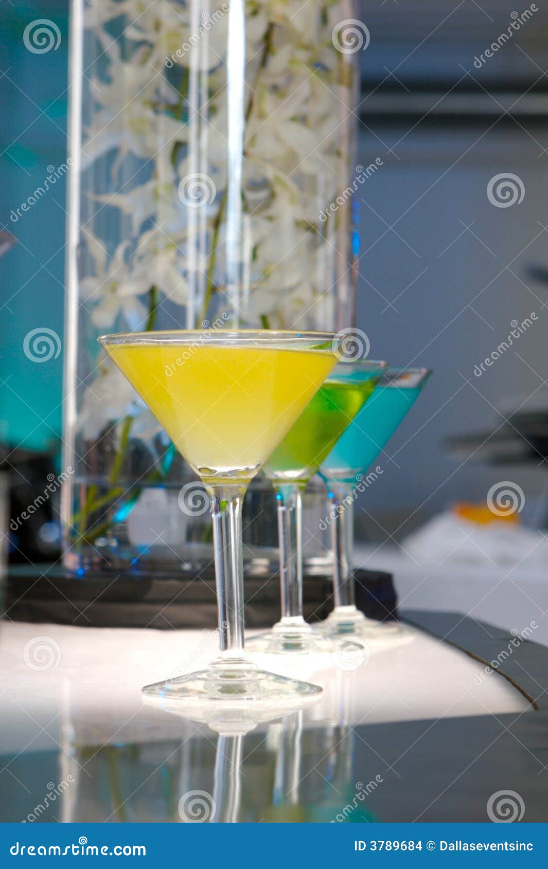 Martini s stock photo. Image of blue, skin, alcohol, citrus 3789684