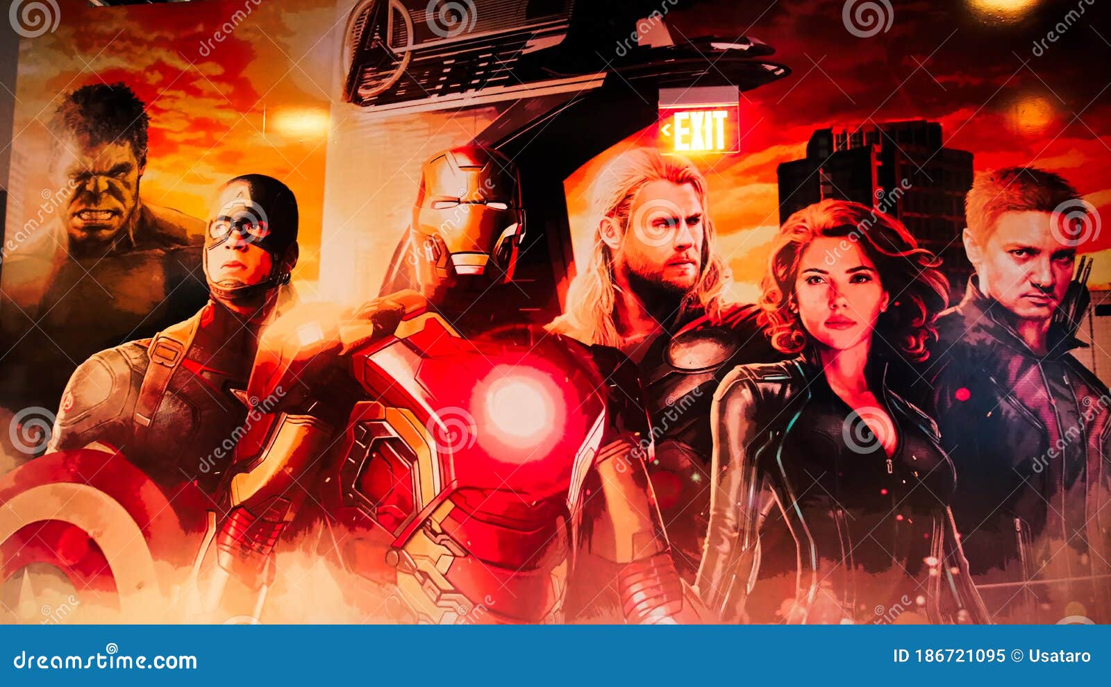 Avengers Images – Browse 4,776 Stock Photos, Vectors, and Video