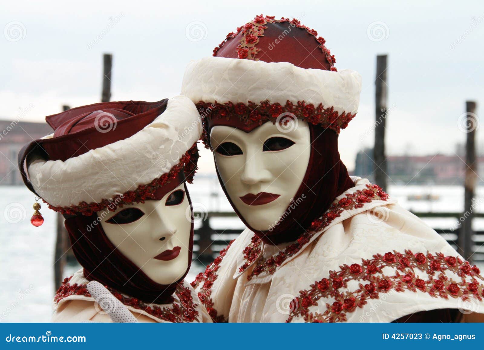 Mascherina - carnevale - Venezia. Un certo pics a partire da martedì grasso a Venezia