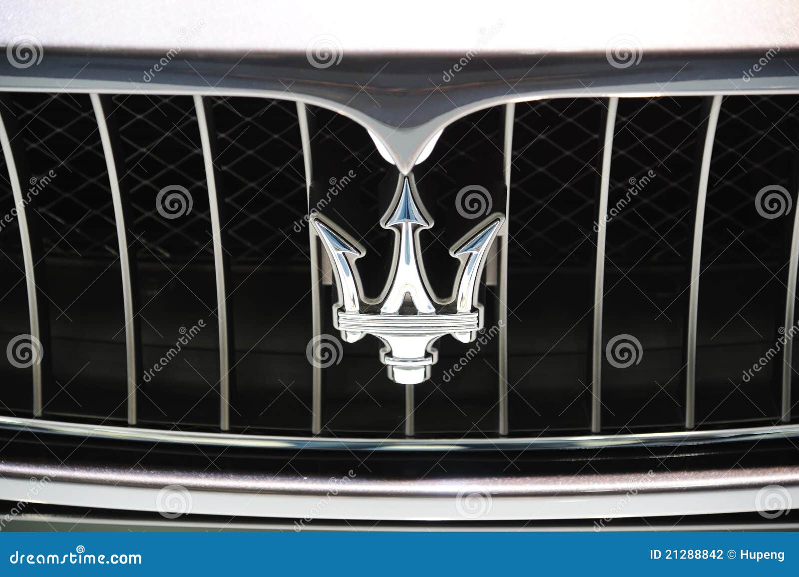 MASERATI Logo Editorial Photography - Image: 21288842