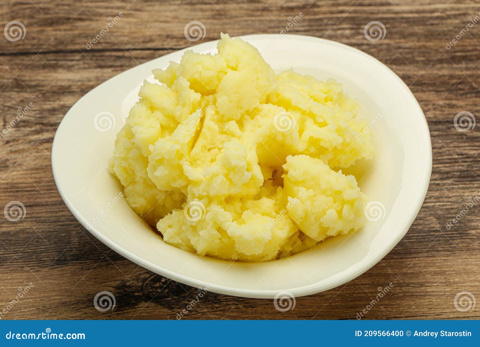 Mashed potato in the bowl stock photo. Image of mash 209566400