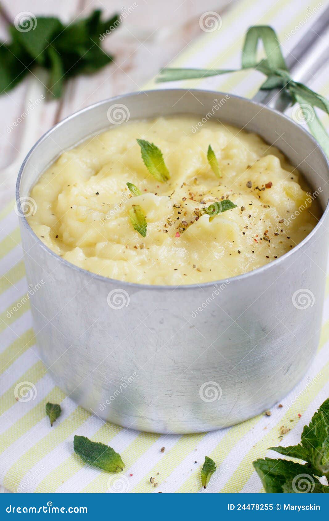 Mashed potato with mint stock image. Image of herbs, vegetarian - 24478255