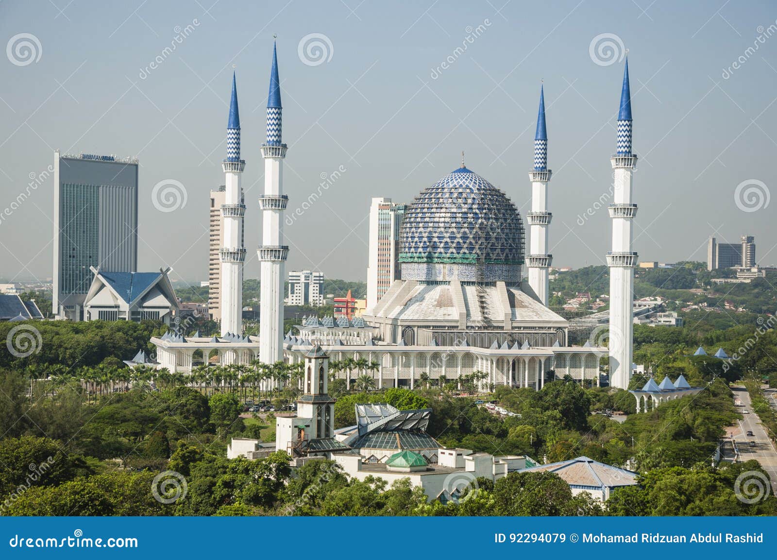 Masjid Sultan Salahuddin Abdul Aziz Shah Editorial Stock Image Image Of Construction Repair 92294079