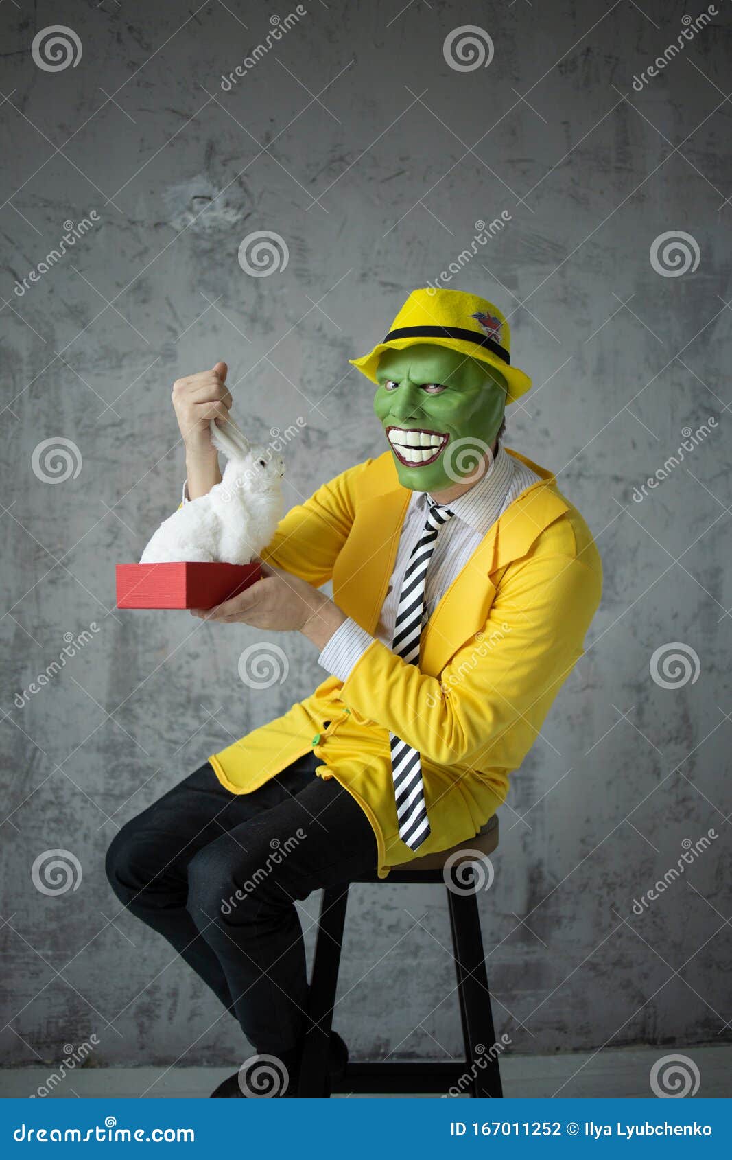 Mask Yellow Suit, Green Mask, As in the Movie, Shooting a Film in the ...