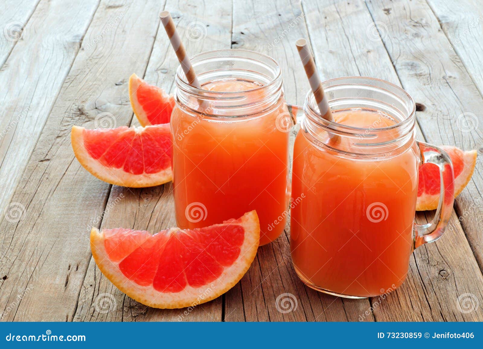 https://thumbs.dreamstime.com/z/mason-jar-glasses-grapefruit-juice-rustic-wood-background-two-slices-straws-wooden-73230859.jpg