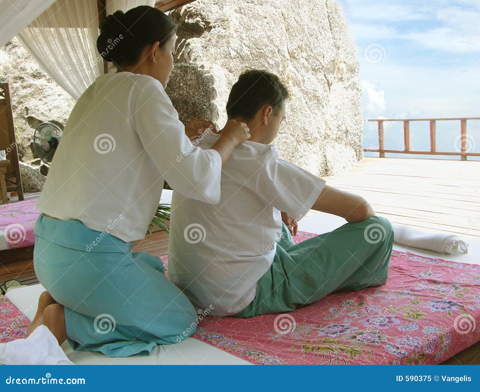 Massagem Tailandesa Imagem De Stock Imagem De Saúde Recurso 590375