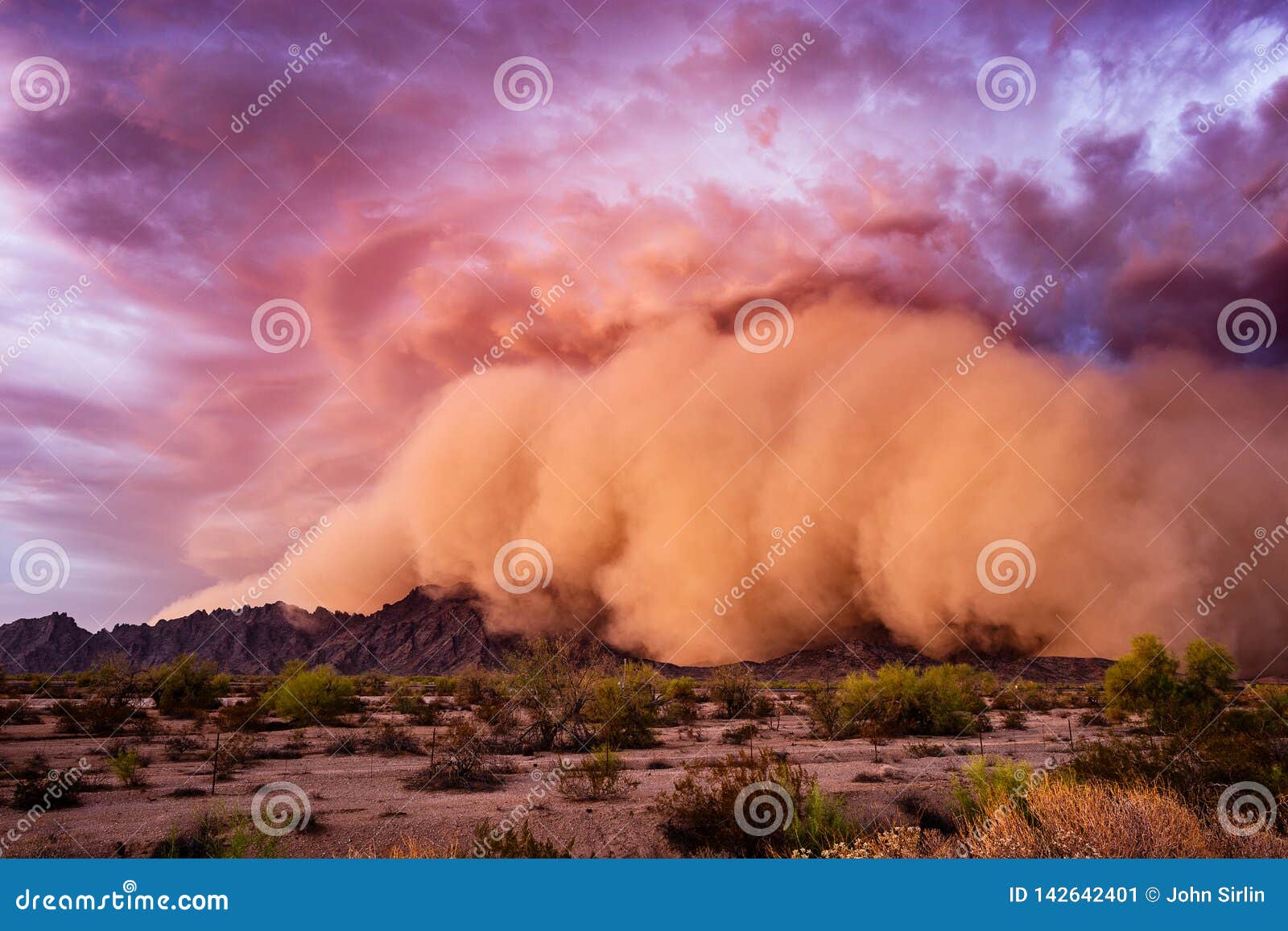 massive haboob dust storm in the desert