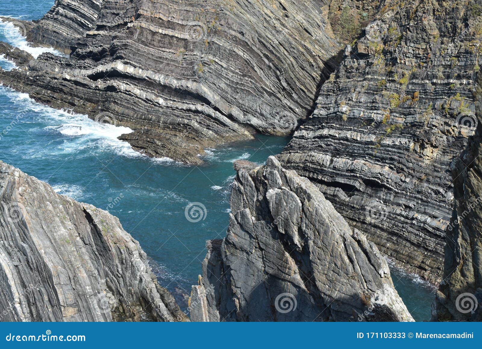 rock object at atlantic ocean portugal