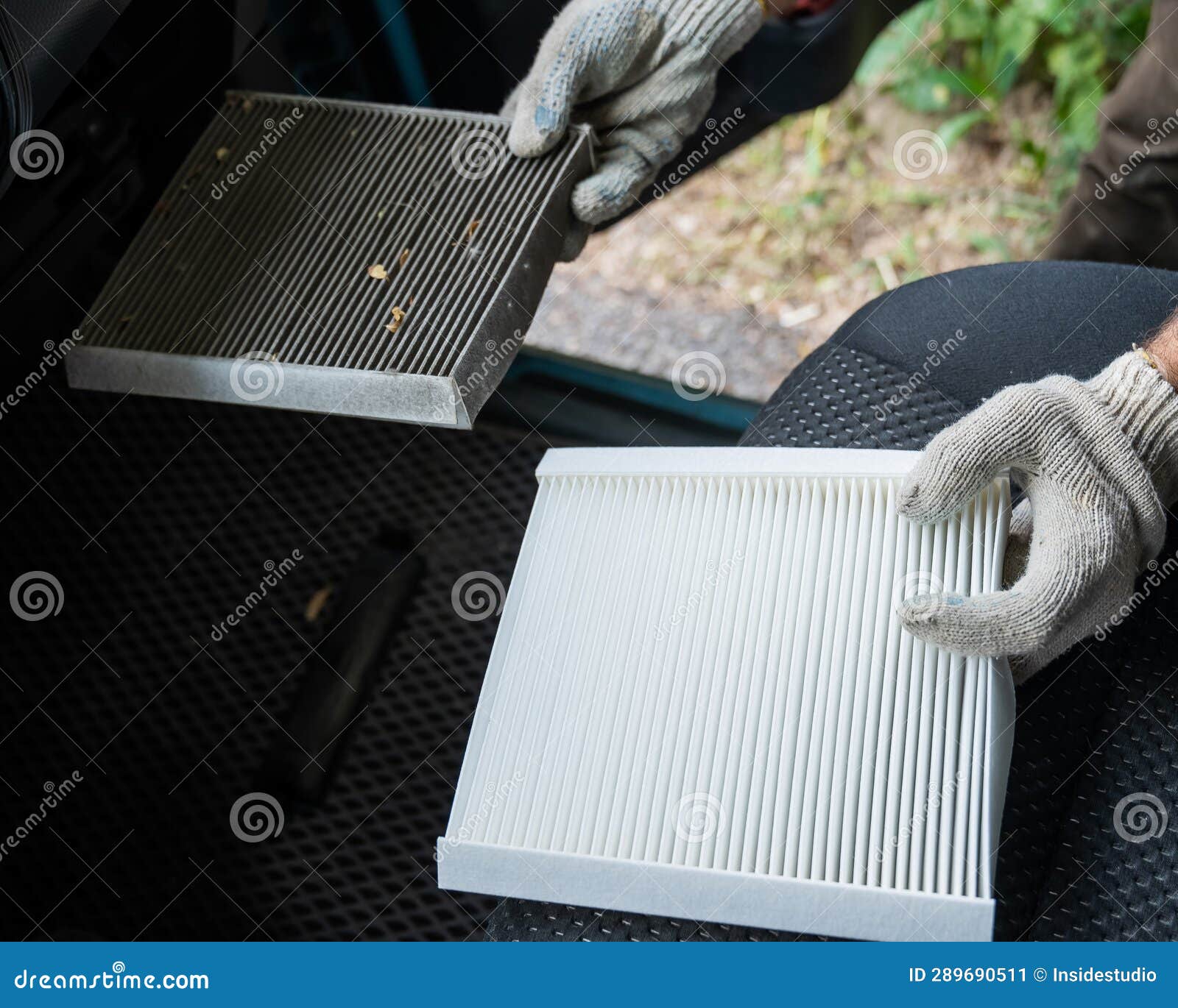 The Master Changes the Cabin Air Filter of the Car. Stock Image Image