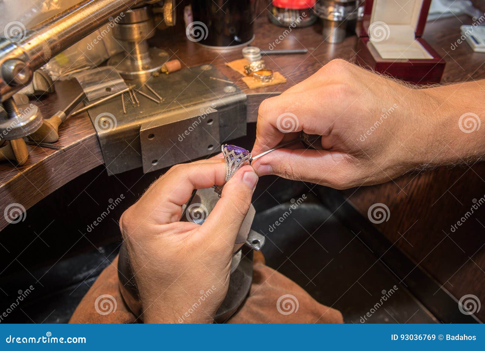 Master Jeweler Produces a Gold Ring Stock Image Image of diamond