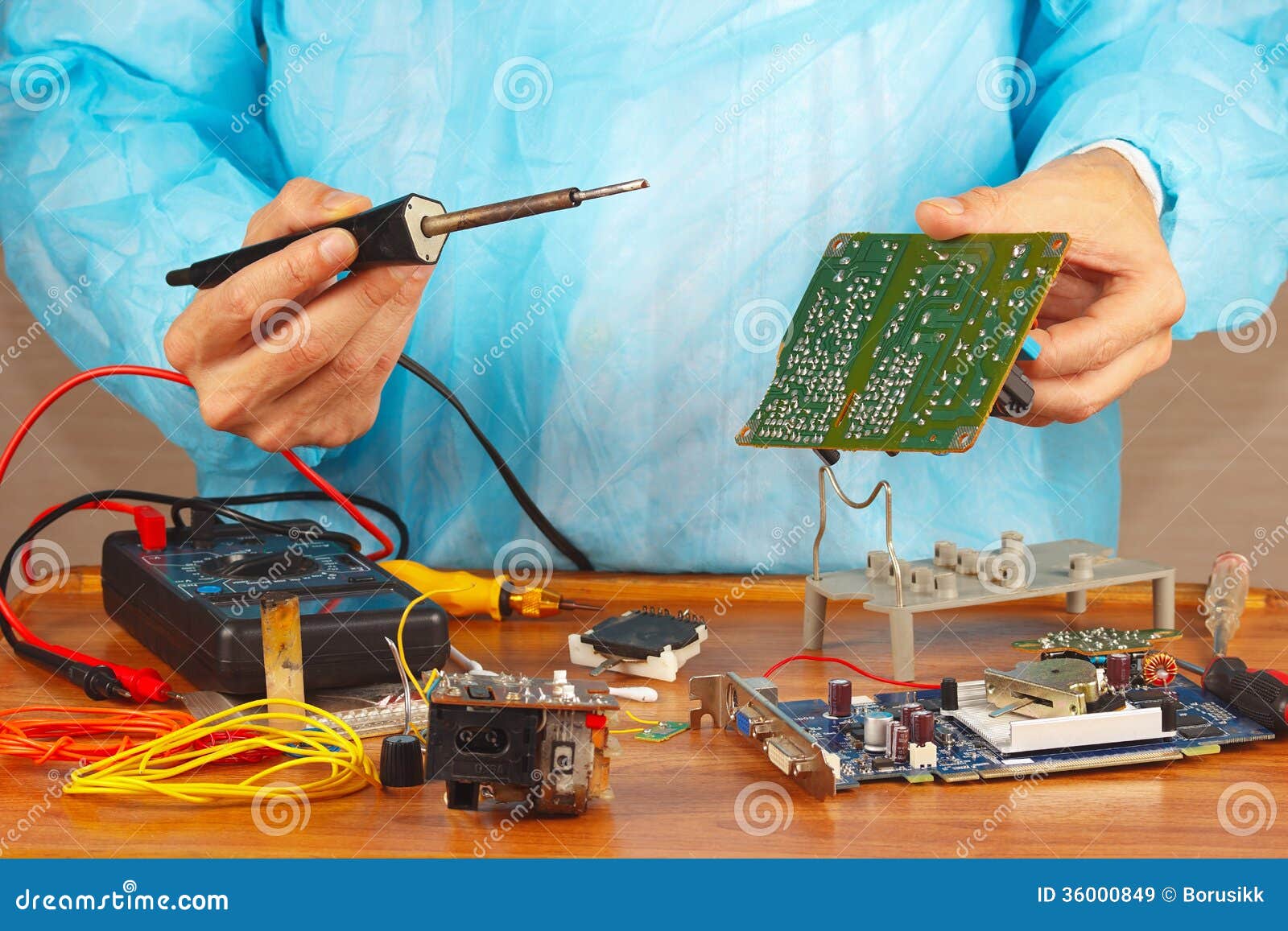 Master Solder Electronic Board of Device in Service Stock